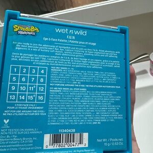 wet n wild SpongeBob F.U.N. Eye & Face Palette - Bright Blue & Yellow Compact